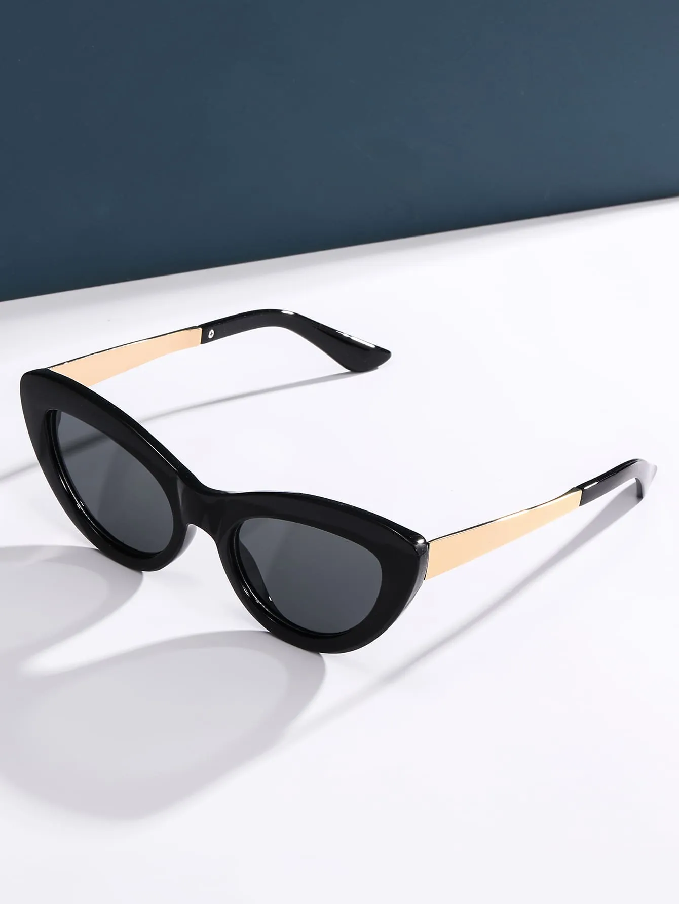 1pair Women Cat Eye Fashionable Sunglasses For Outdoor