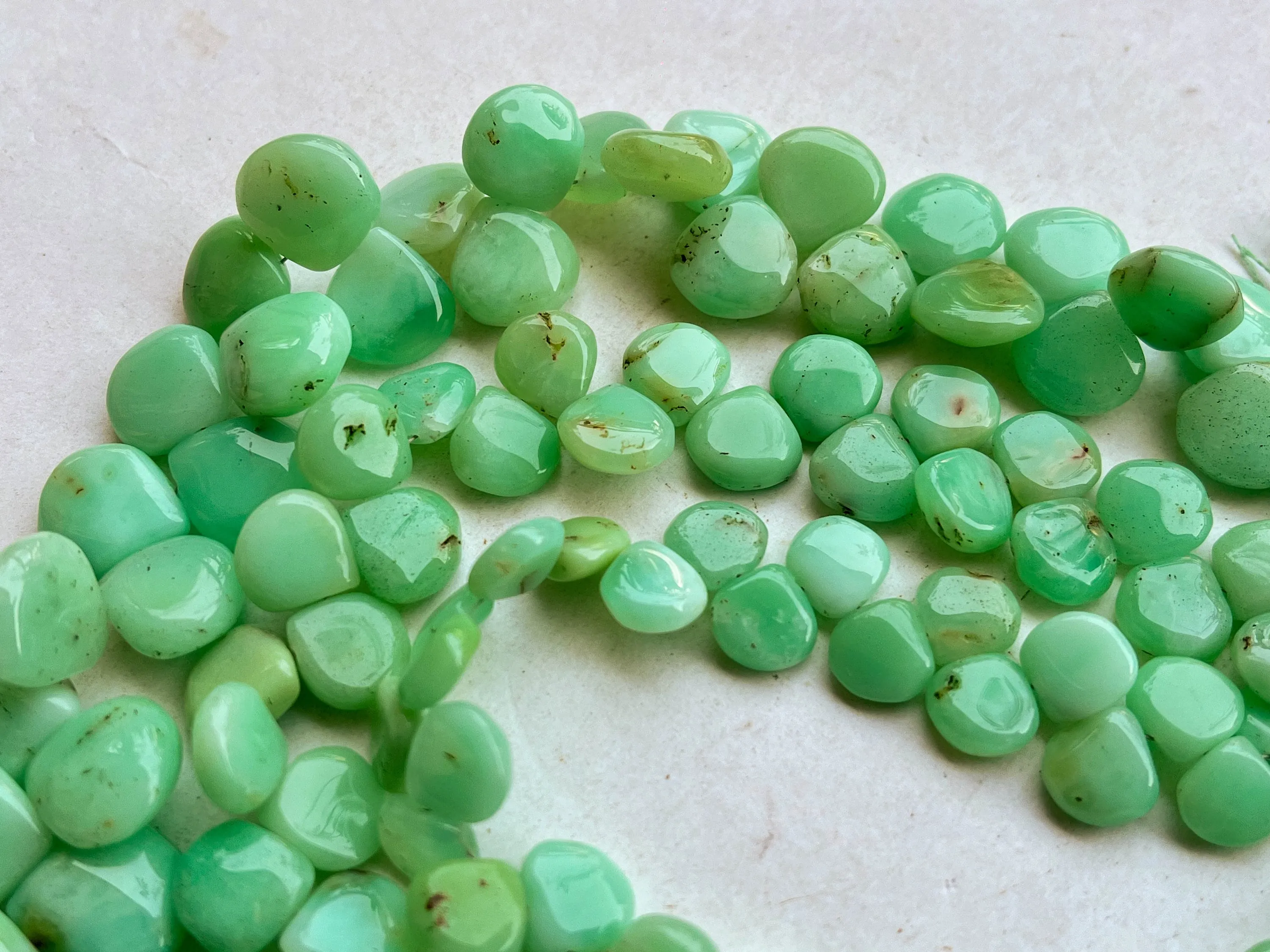 Natural Chrysoprase Smooth Heart Shape Briolette Beads