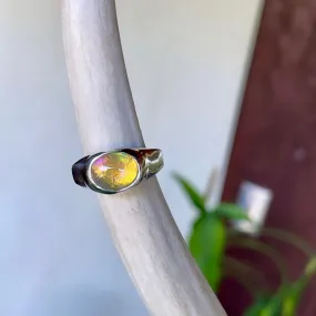 Opal oval top ring