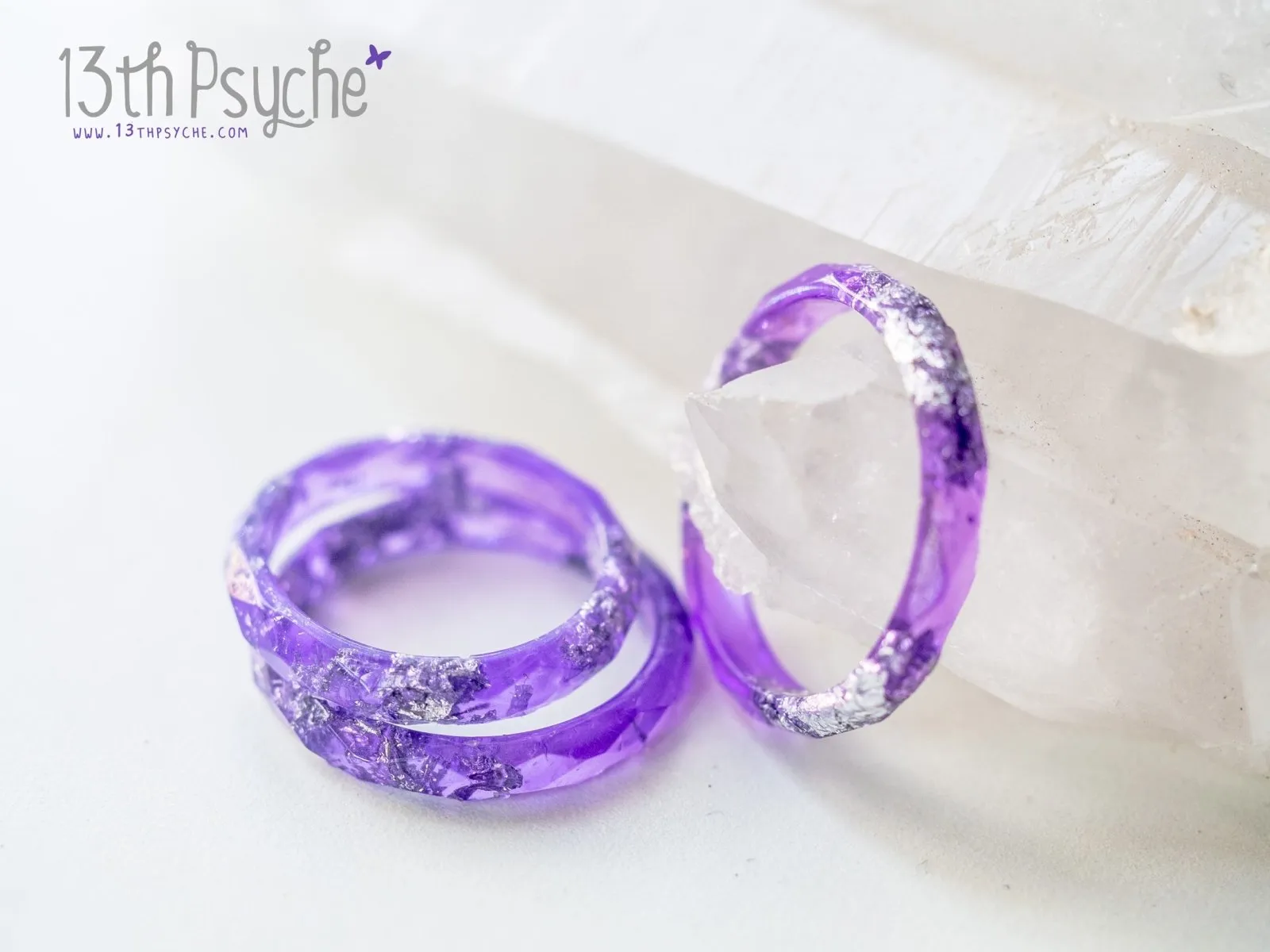 Purple and silver flakes faceted resin ring